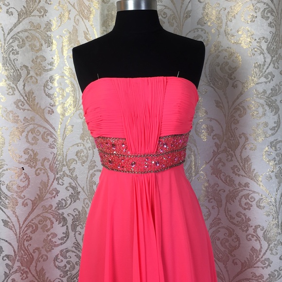 Women’s pleated beaded bodice evening prom dress - Picture 3 of 5